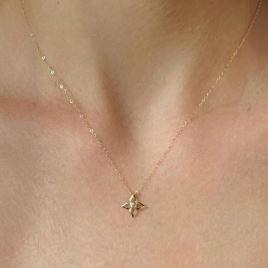 Garden Charm Single-motif Necklace